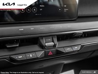2025 Kia EV9 Land w/Premium Package AWD