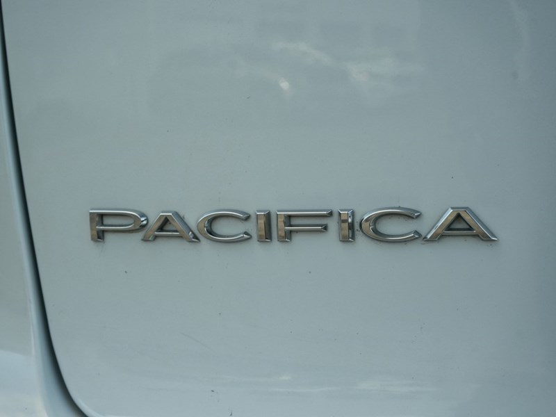 2022 Chrysler Pacifica Touring L FWD