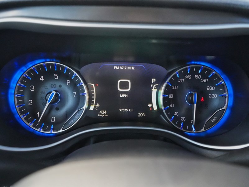 2022 Chrysler Pacifica Touring L FWD