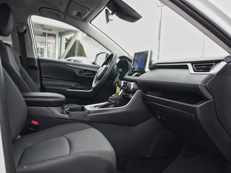 2024 Toyota RAV4 LE AWD | Saftey Sense | Heated Seats | Backup Cam
