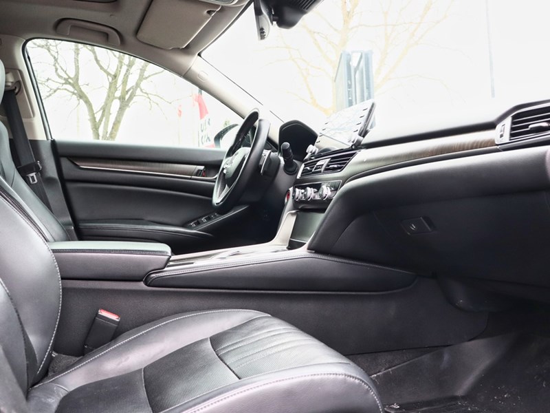 2018 HONDA ACCORD TOURING 2.0T