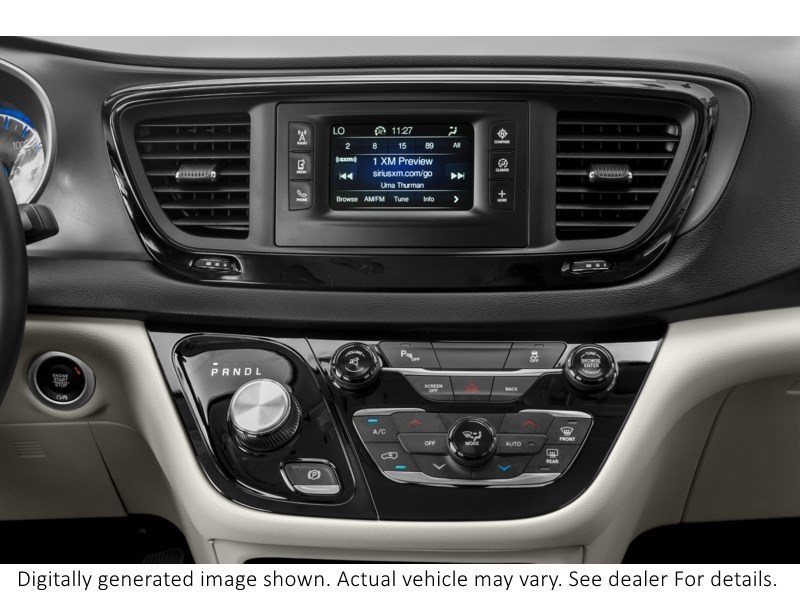 2017 Chrysler Pacifica 4dr Wgn Limited Interior Shot 2