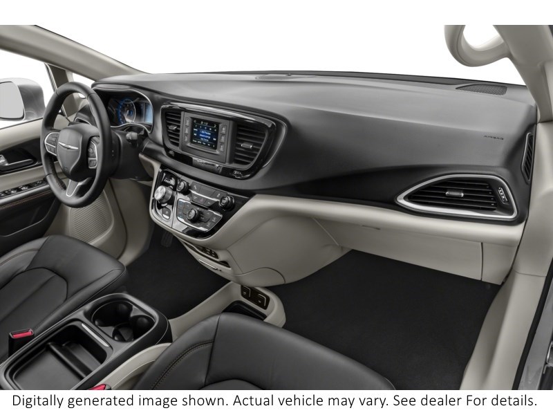 2017 Chrysler Pacifica 4dr Wgn Limited Interior Shot 1