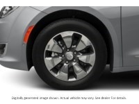 2017 Chrysler Pacifica Hybrid 4dr Wgn Platinum Exterior Shot 5